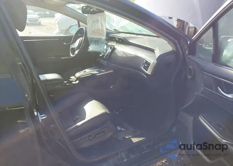 2018 Honda Clarity Plug-In Hybrid Touring z USA, uszkodzony, nr VIN JHMZC5F30JC014895